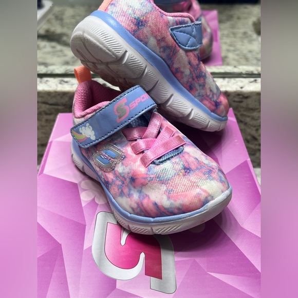 Skechers Sport Girls Blue Pink Clowdia Sneakers - Picture 1 of 8
